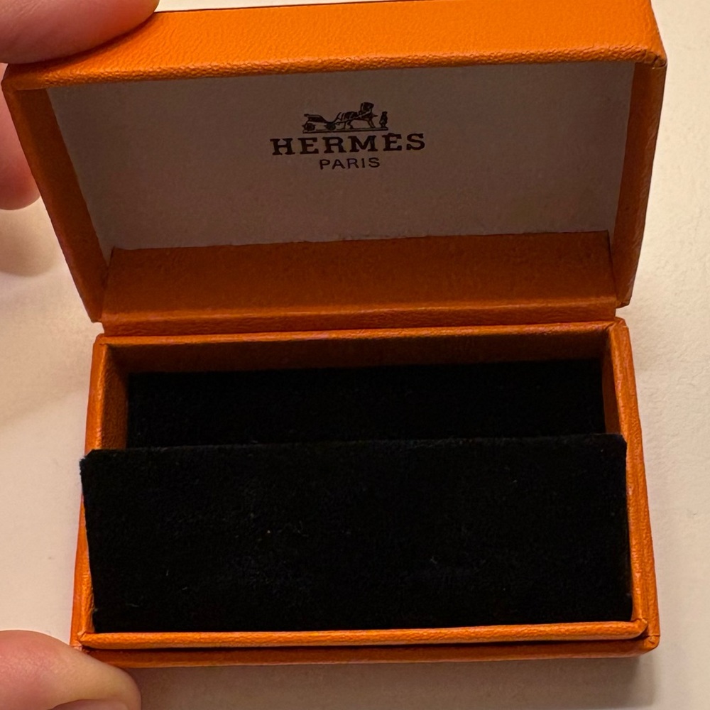 Hermes earring box